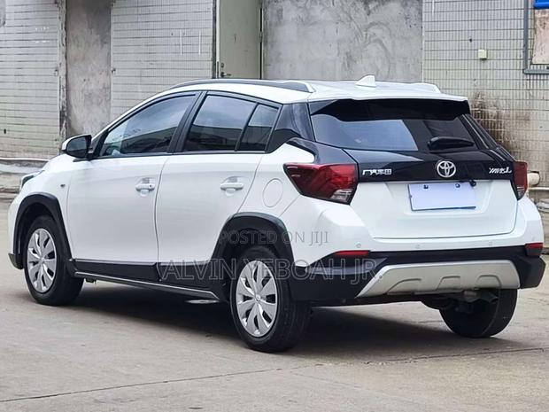 Toyota Yaris 2022 White