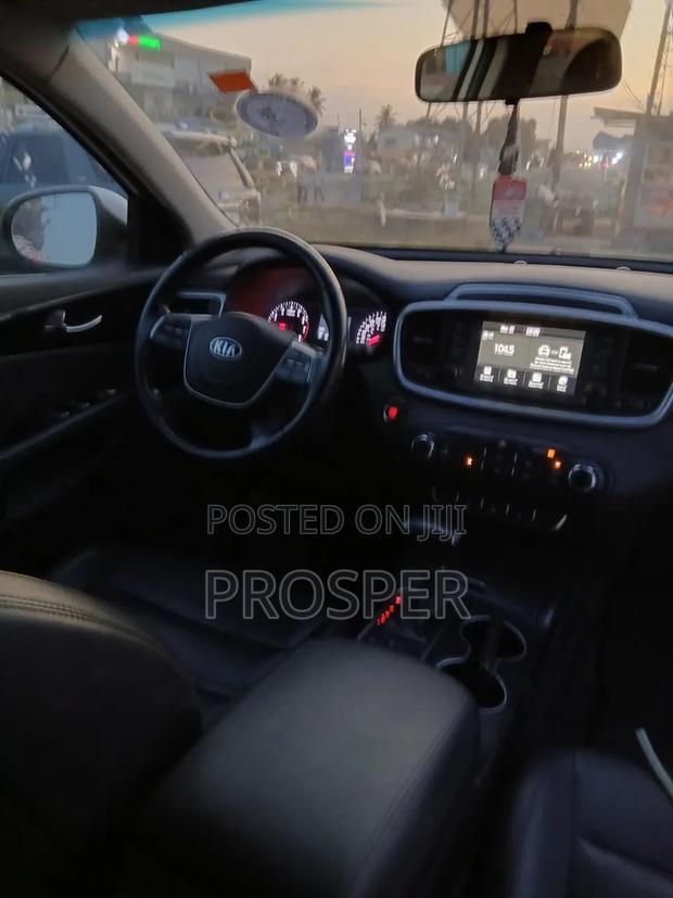 Kia Sorento 2019 White