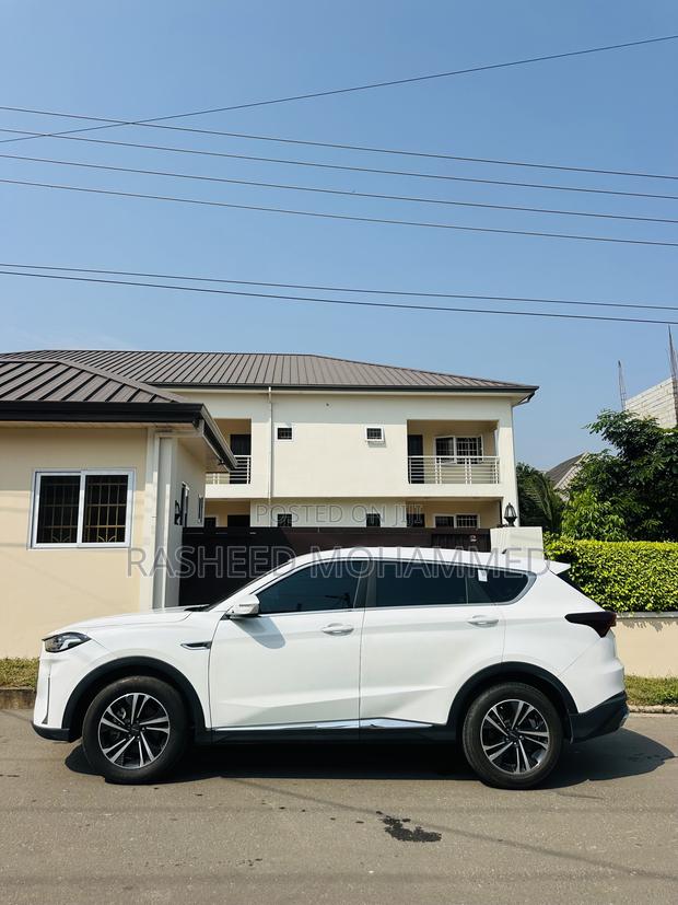 Jetour X70 Plus 2021 White