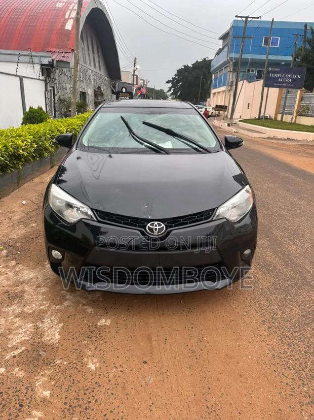 Toyota Corolla S w/Special Edition Pkg (1.8L 4cyl CVT) 2016 Black