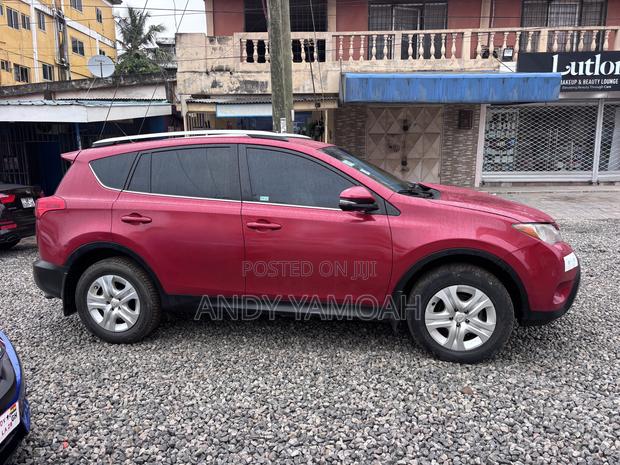 Toyota RAV4 2015 Red