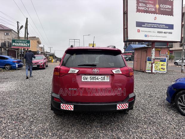 Toyota RAV4 2015 Red