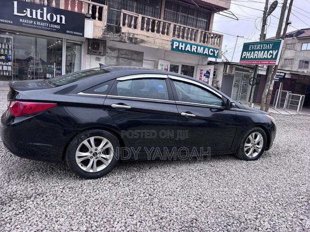 Hyundai Sonata 2013 Black