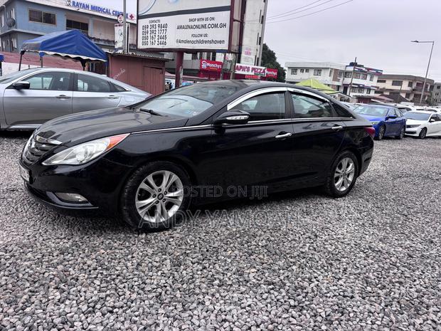 Hyundai Sonata 2013 Black