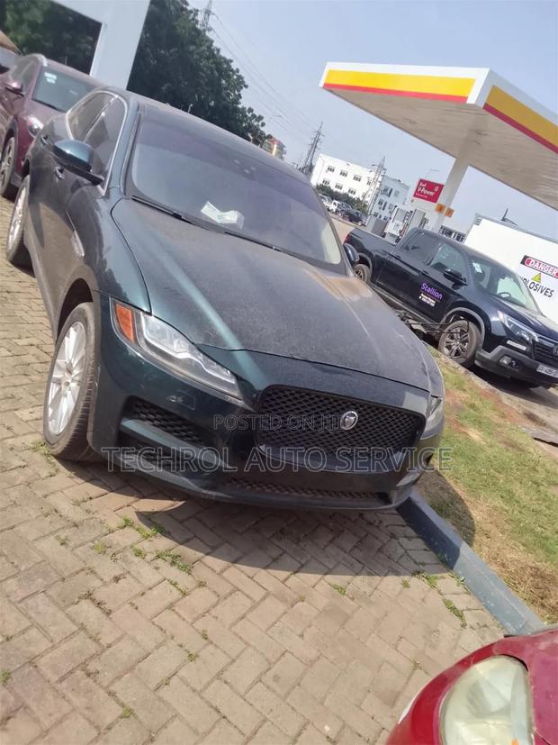 Jaguar F-Pace 2019 Green