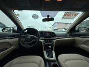 Hyundai Elantra SE Sedan FWD (2.0L 4cyl 6M) 2017 Beige for sale