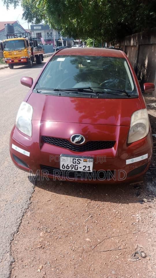 Toyota Vitz 2010 Red