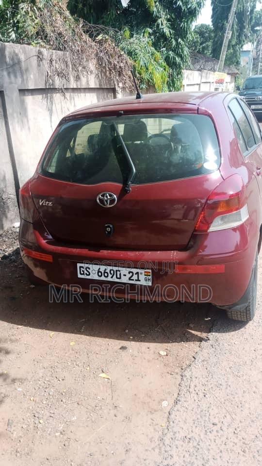 Toyota Vitz 2010 Red