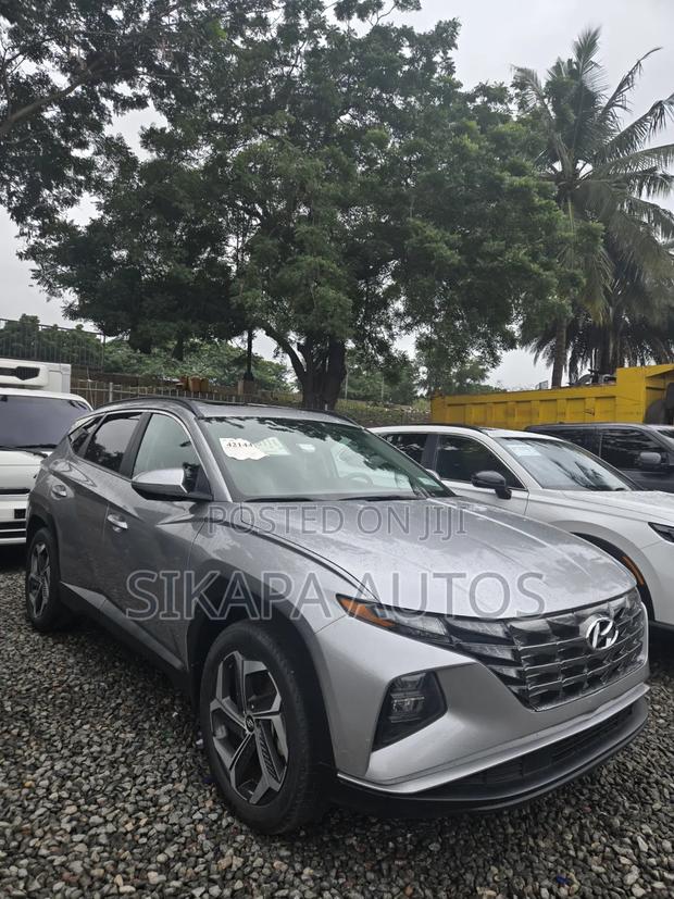 Hyundai Tucson 2023 Silver