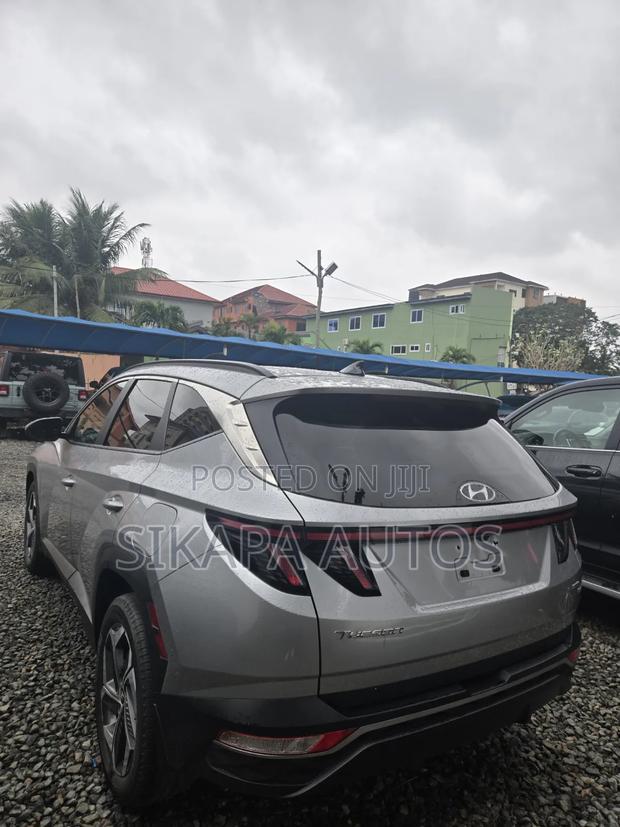 Hyundai Tucson 2023 Silver