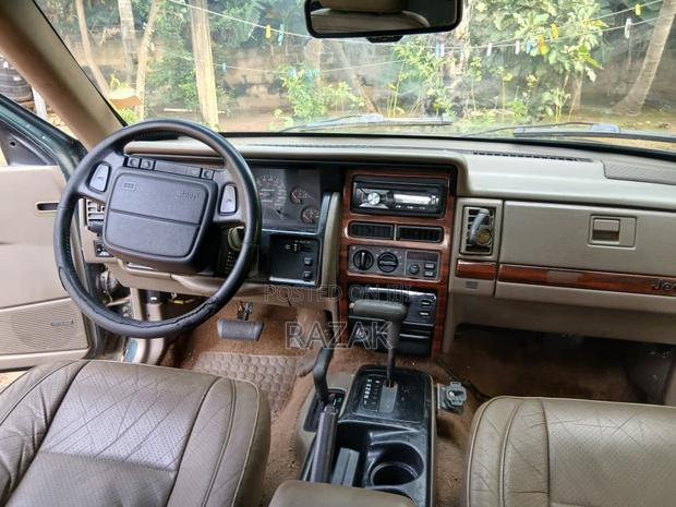Jeep Cherokee 1994 Green