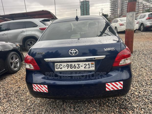 Toyota Yaris 1.5 Automatic 2009 Blue