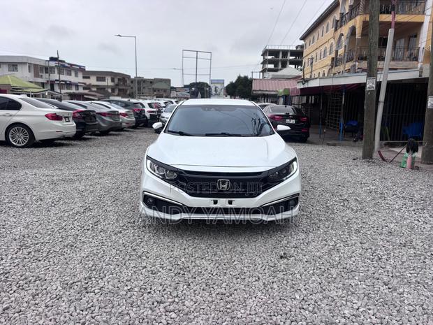 Honda Civic 2019 White
