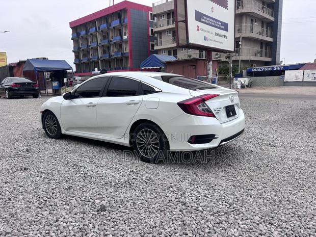 Honda Civic 2019 White