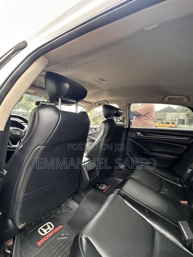 Honda Accord EX (1.5L 4cyl Turbo CVT) 2019 White