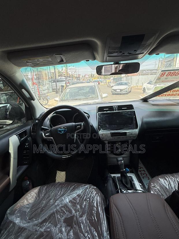 Toyota Land Cruiser Prado 2.7 2021 White