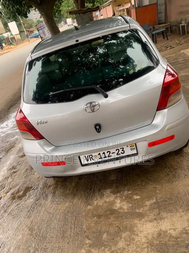 Toyota Vitz 1.3 AWD 3dr 2010 Silver