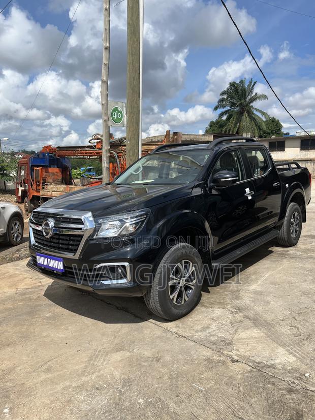 New Nissan Pick-Up 2025 Black