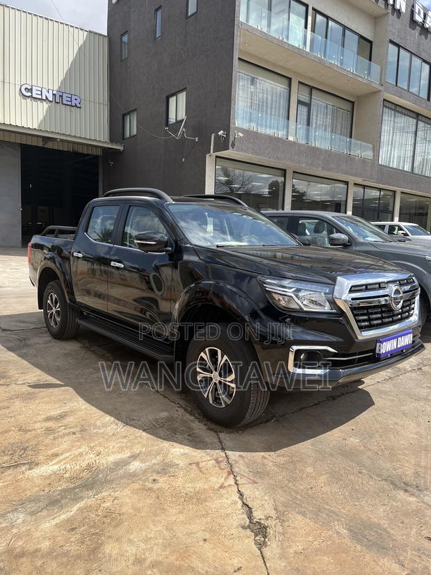 New Nissan Pick-Up 2025 Black