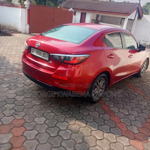 Scion iA Base 2016 Red