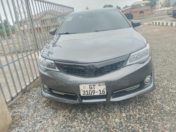 Toyota Camry 2012 Gray