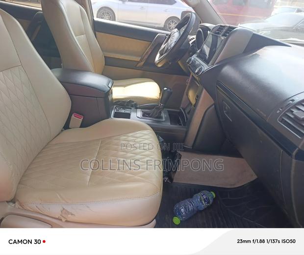 Toyota Land Cruiser Prado 2011 Black