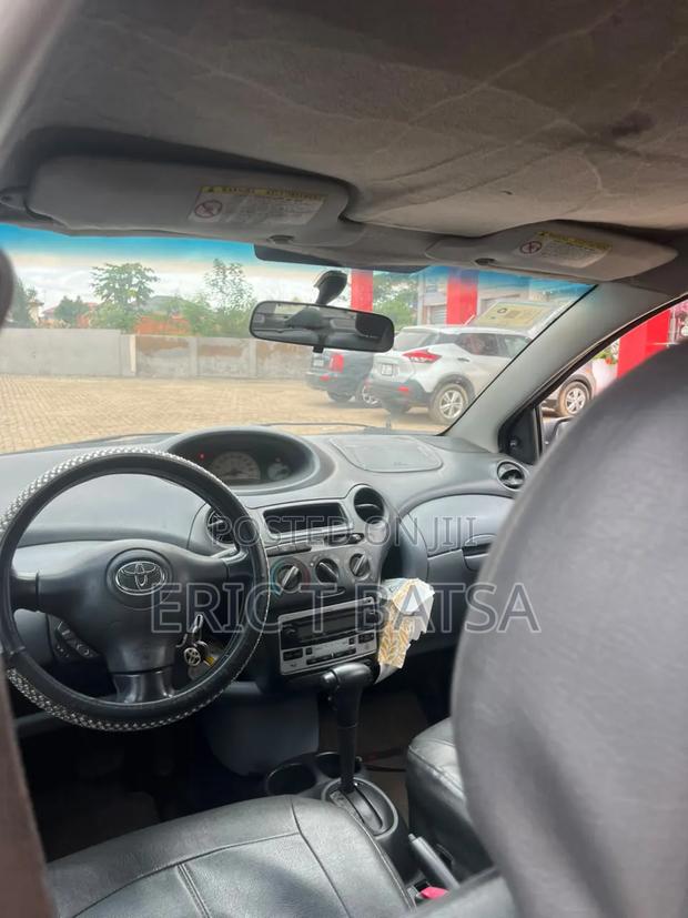 Toyota Echo Sedan 2005 Blue