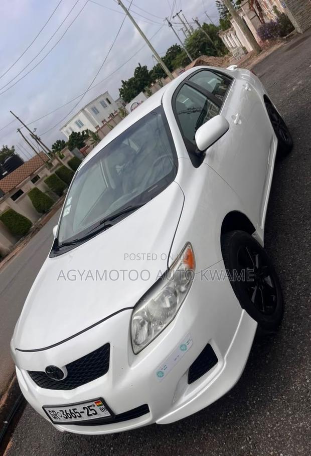 Toyota Corolla 1.6 Advanced m-mt 2009 White