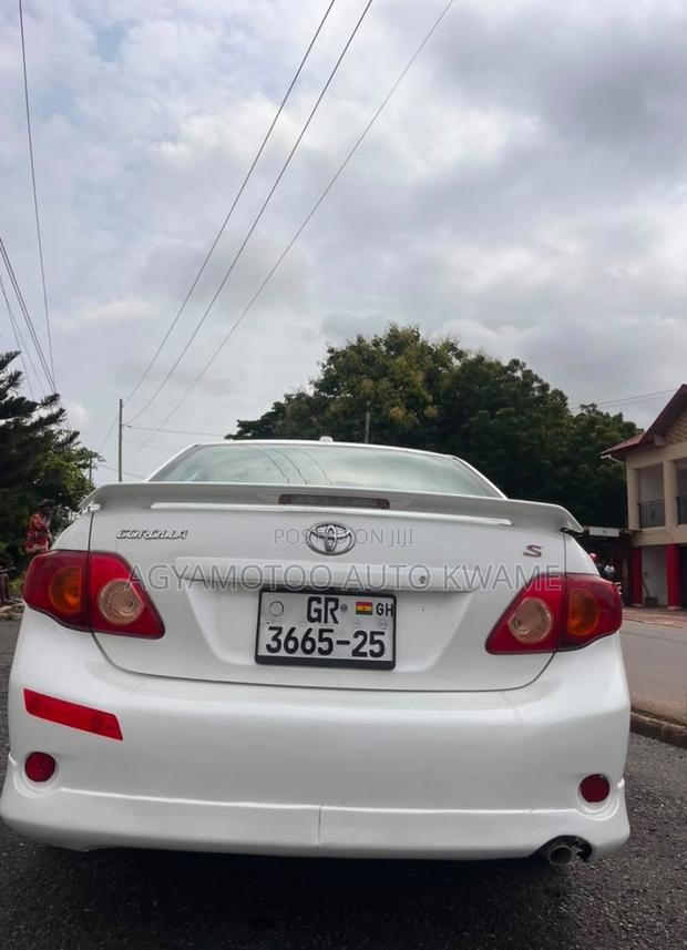 Toyota Corolla 1.6 Advanced m-mt 2009 White