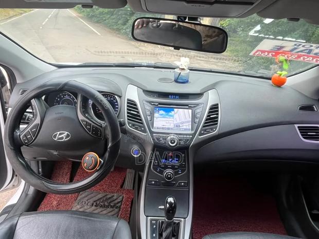 Hyundai Avante 2014 White