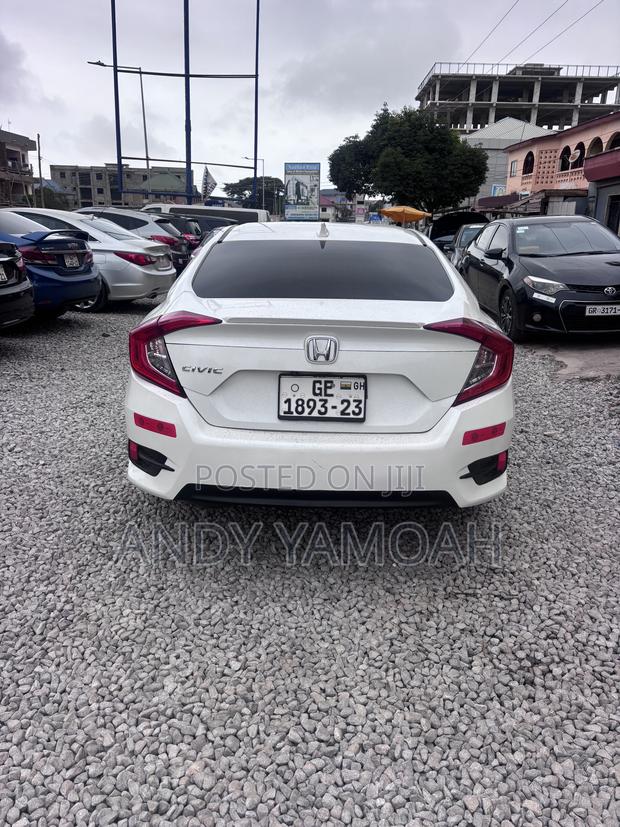 Honda Civic 2016 White