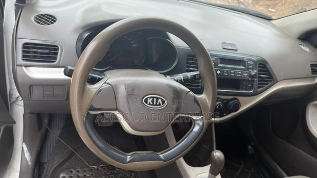 Kia Morning 2012 White
