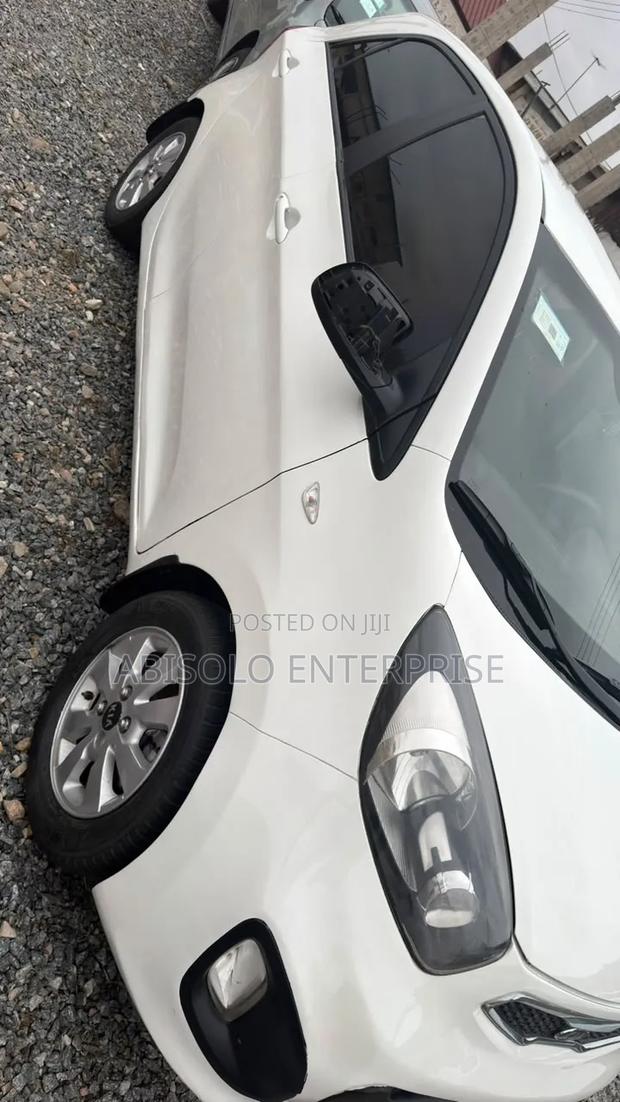 Kia Morning 2012 White