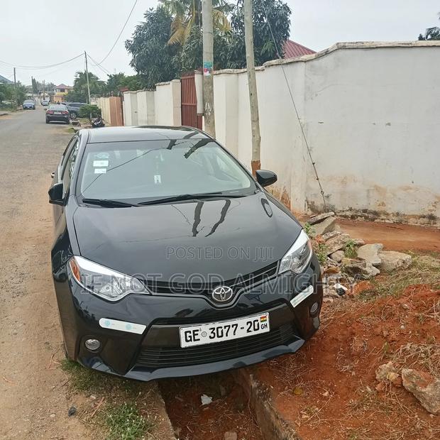 Toyota Corolla 2016 Black