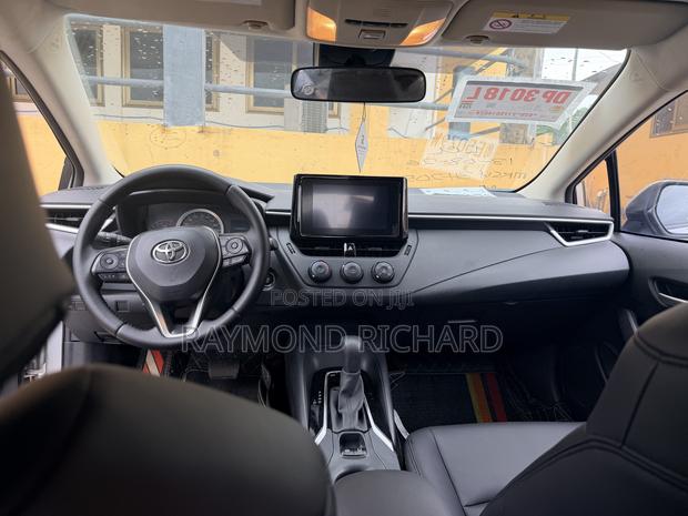 Toyota Corolla L 2022 Silver