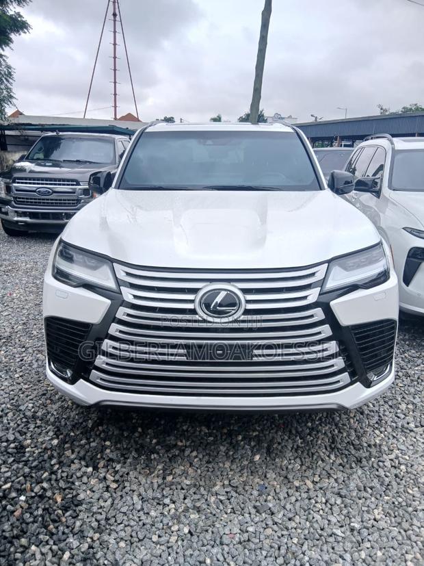 Lexus LX 600 2024 White