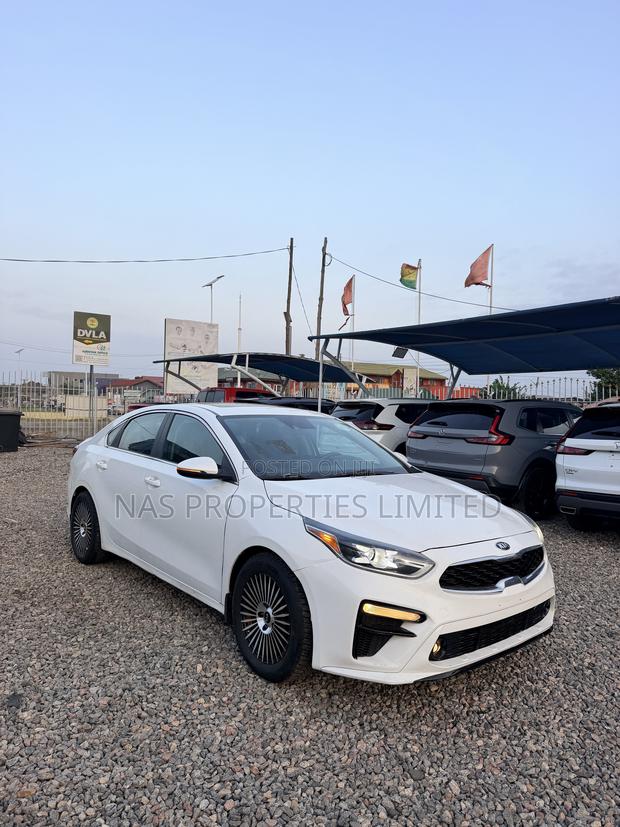 Kia Forte EX 2021 White