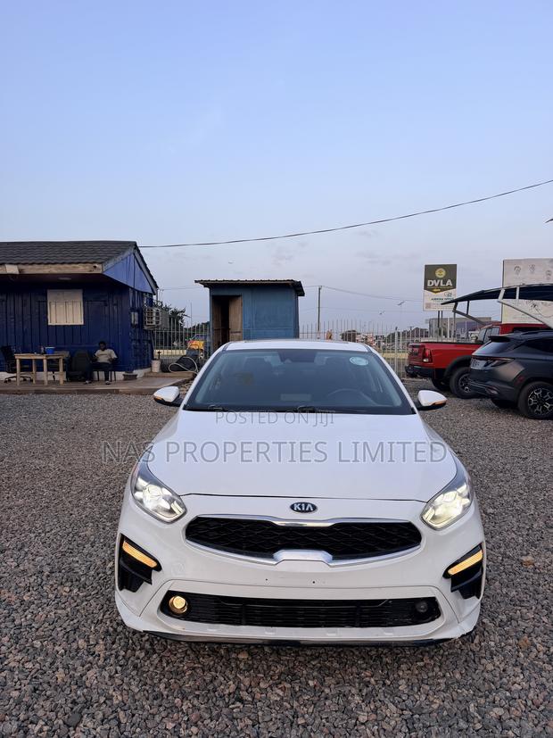 Kia Forte EX 2021 White