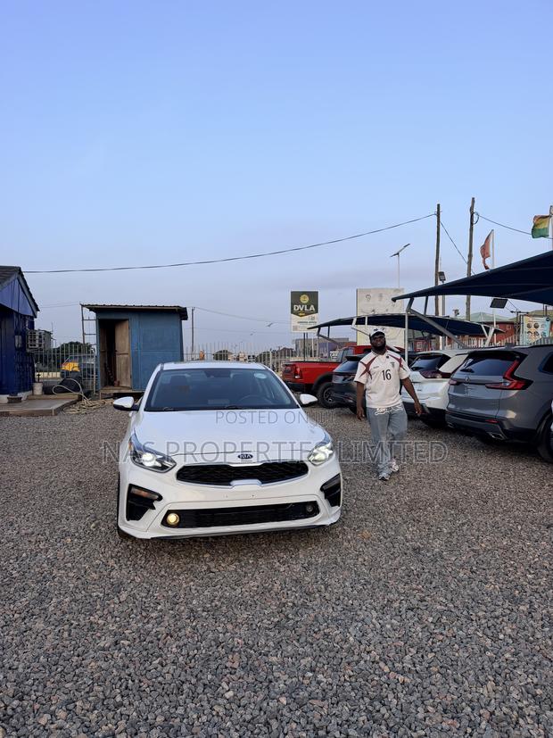 Kia Forte EX 2021 White