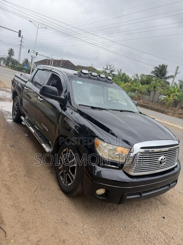 Toyota Tundra Double Cab 4x4 Limited 2011 Black