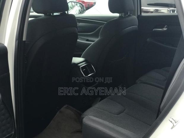 Hyundai Santa Fe 2019 White