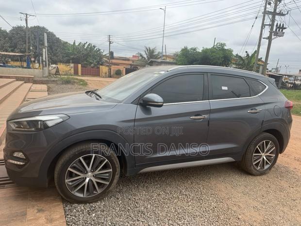 Hyundai Tucson 2017 Gray