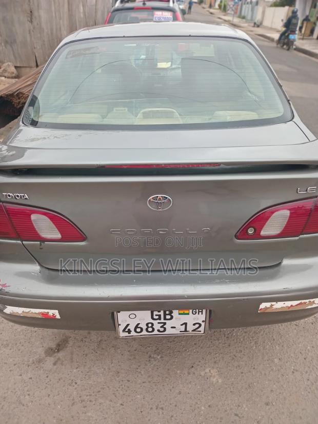 Toyota Corolla 2004 Gray