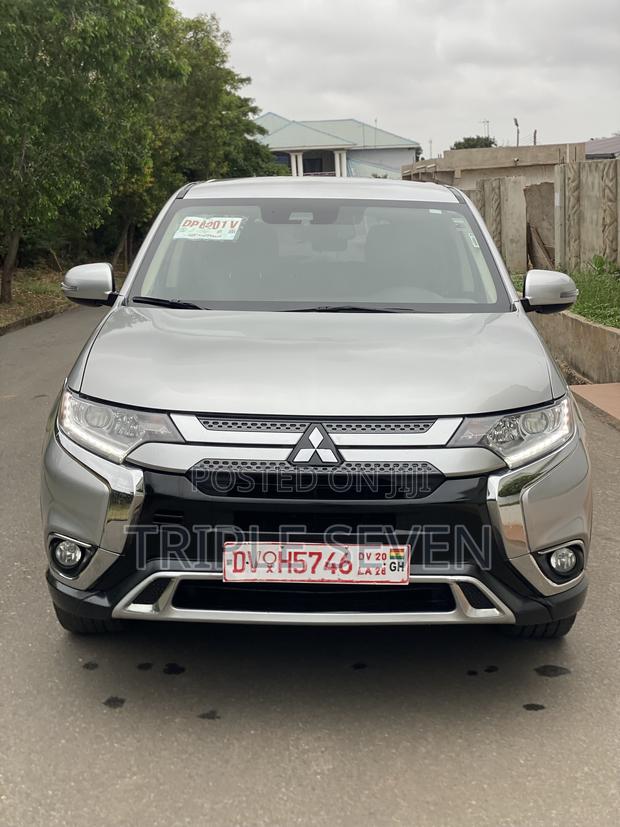 Mitsubishi Outlander 2020 Silver