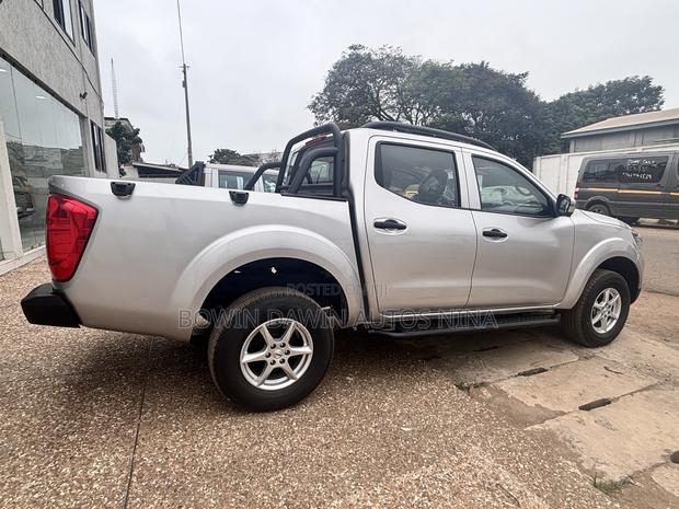 New Nissan Pick-Up 2025 Gray