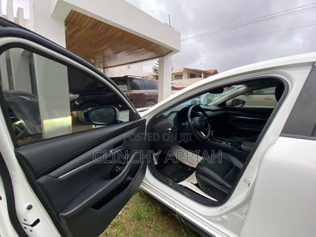 Mazda 3 2022 White