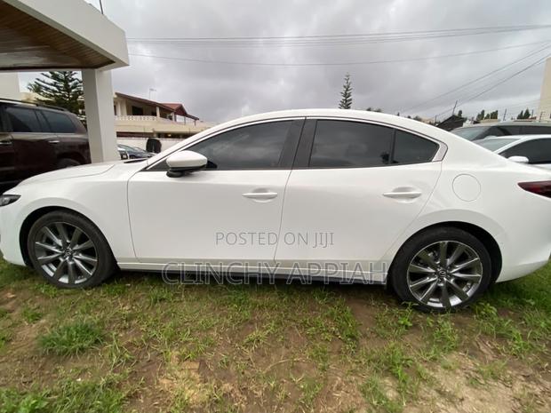 Mazda 3 2022 White
