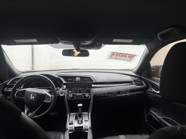 Honda Civic 2021 Gray