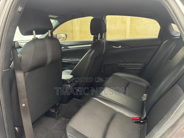 Honda Civic 2021 Gray