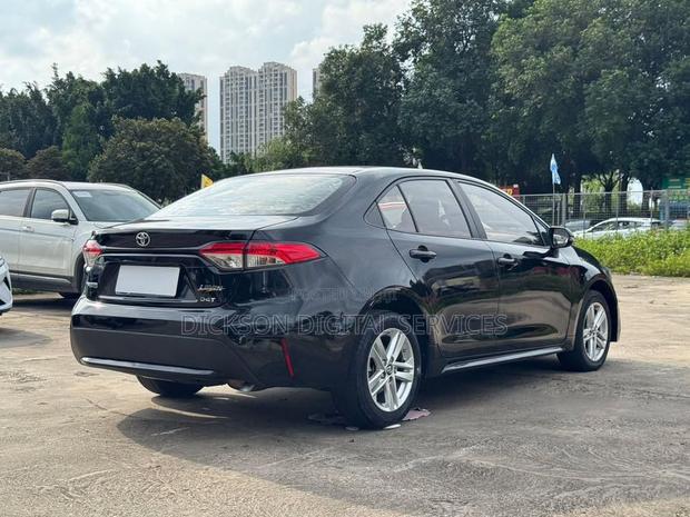Toyota Corolla SE (1.8L 4cyl 6M) 2019 Black